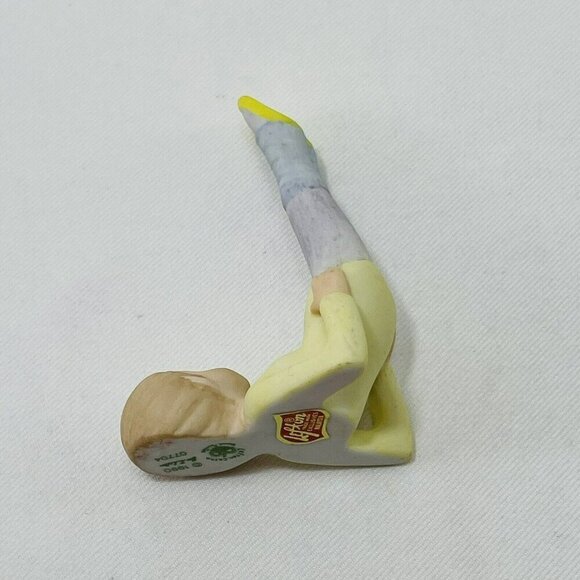 Vintage Lefton Ballet Dancer Ballerina Figurine Dancing Girl Leg Stretch 07704 - Picture 12 of 12